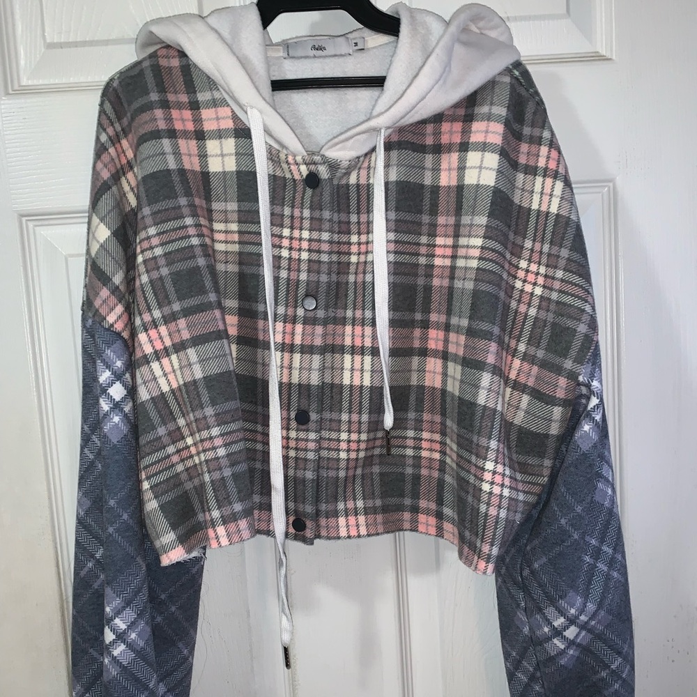 Cropped plaid sweatshirt